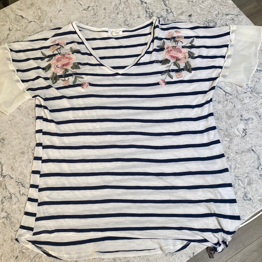 Maurice’s top with embroidery and ruffle sleeves- Size large(fits like a medium)